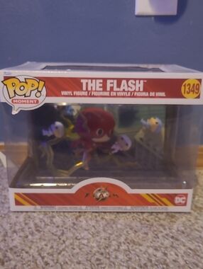 Funko Pop! The Flash Vinyl Figure - Red, Yellow, White